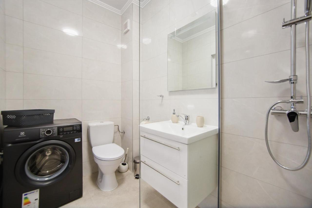 Trio Pink Apartment Oradea Luaran gambar